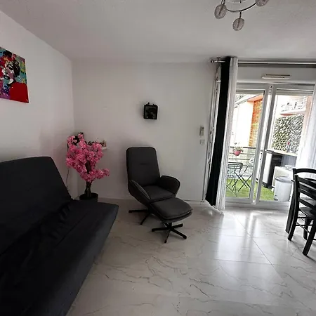 Ararat Apartment *